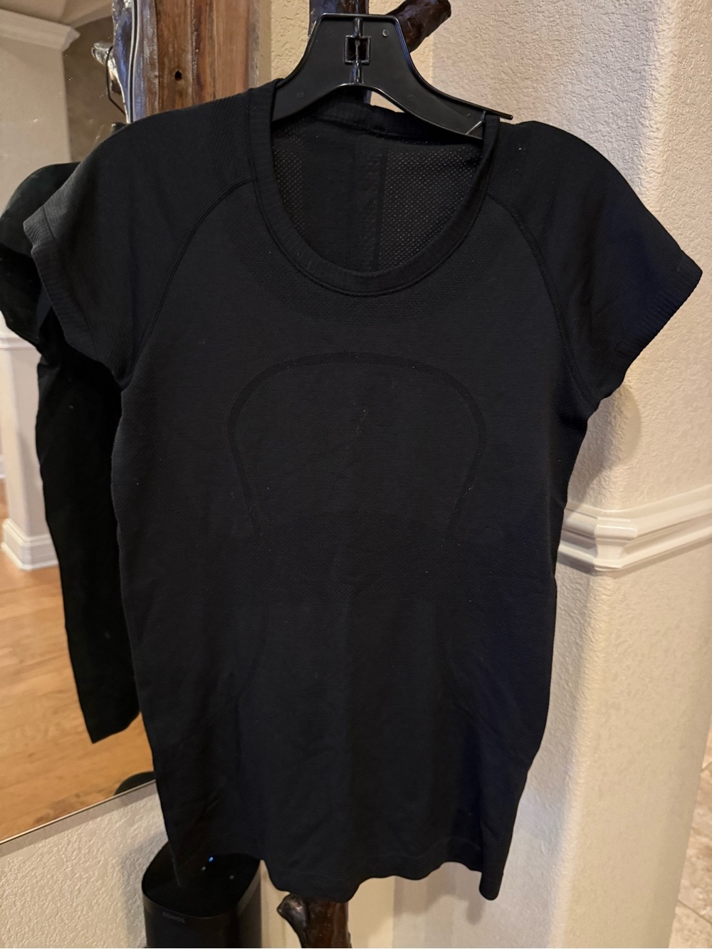 lululemon athletica Black Short-Sleeve Performance Tee